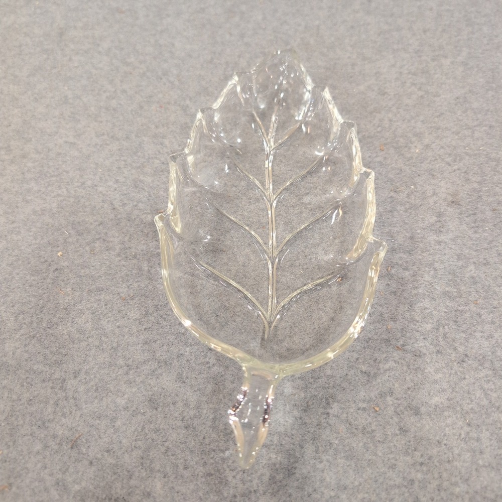 Vintage Clear Pressed Glass Leaf Shaped Trinket Dish Serving‎ Tray Mid Century